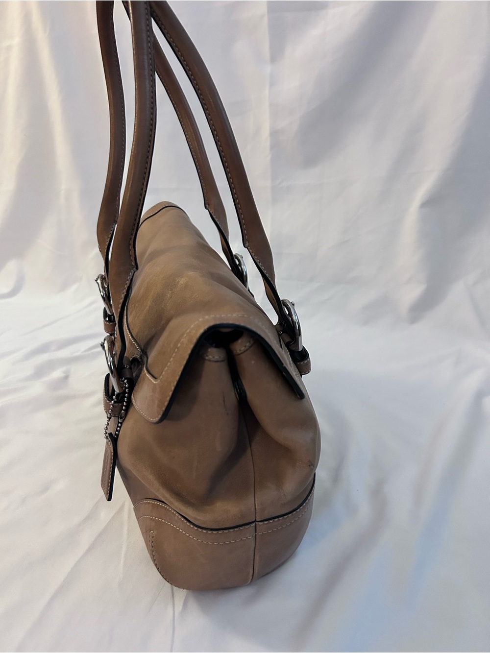 Coach Hampton SoHo Satchel - Picture 4 of 14